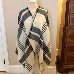 Black & Cream Plaid Knit Poncho